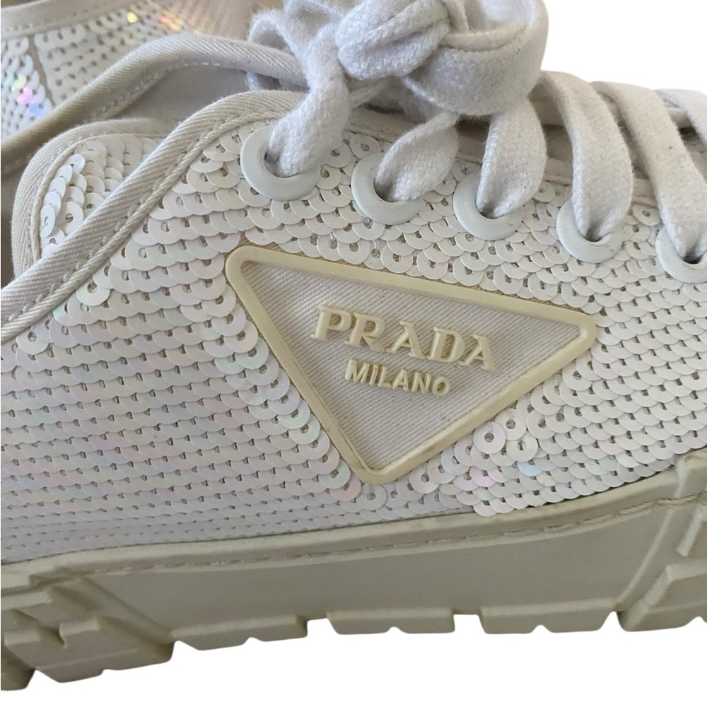 Prada White Sequin Platform Sneakers ✨
Size: 39.5 EU (fits approx US 9.5) - Picture 4 of 15